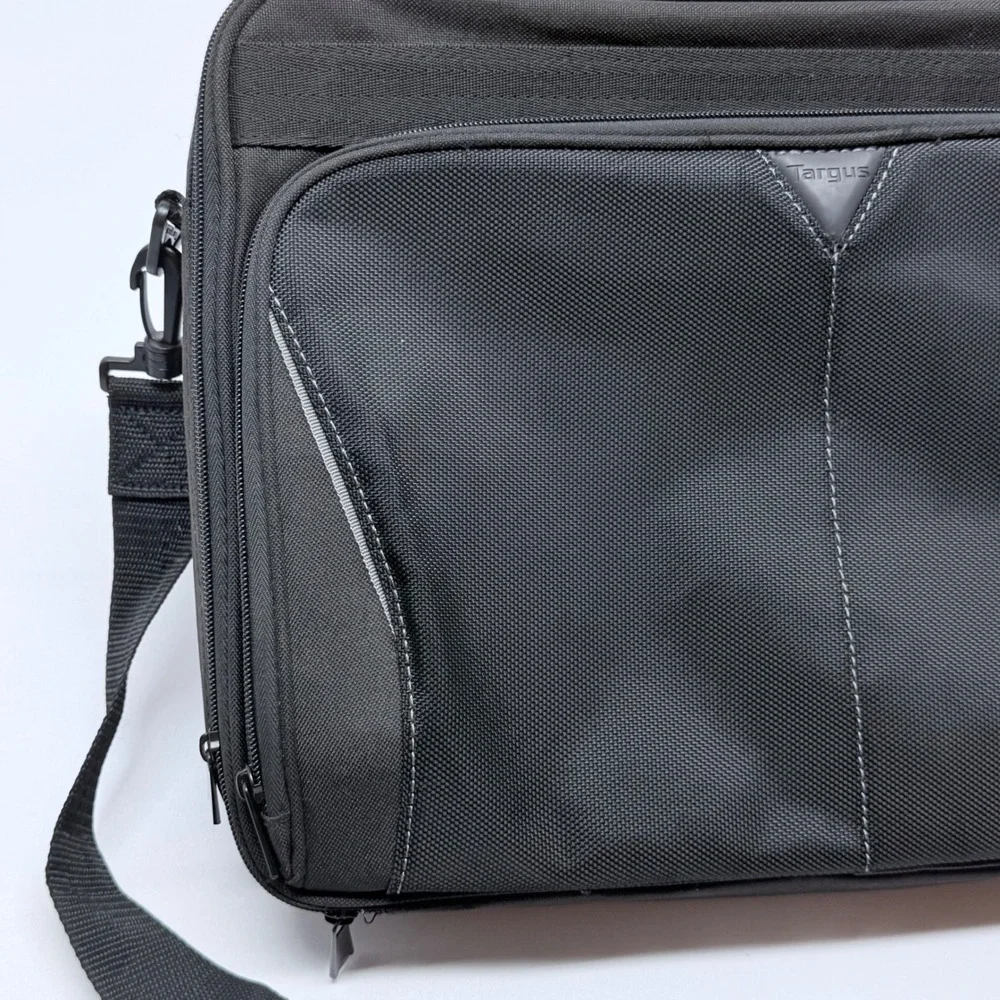 Targus Black Laptop Bag Messenger Briefcase Shoulder Strap Pouch